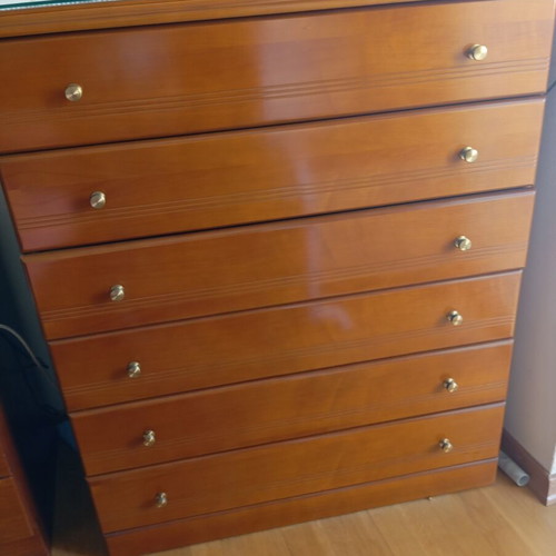 Chest of drawers with protective glass, 6 drawers, like new