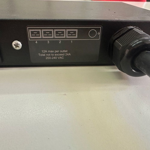 Hewlett-Packard EO4501 Modular PDU 24A with 2 power strips for rack like new