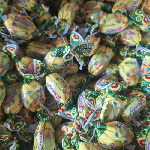 Bulk candies with different flavors
