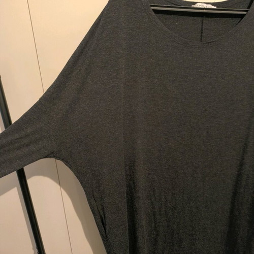 Celestino black-gray elastic dress with bat sleeve and pockets like new