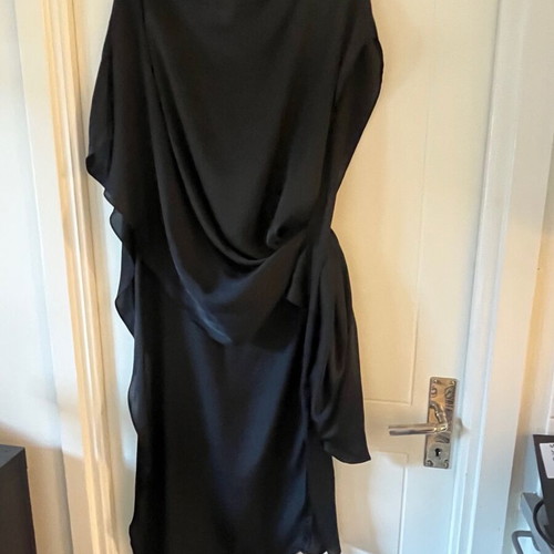 Zara cape new with tags, black, size M