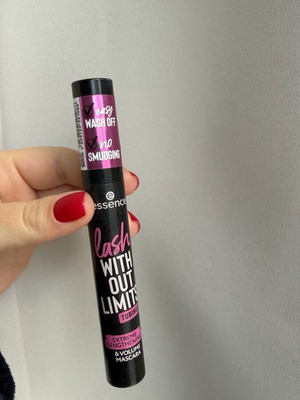 Essence tubing mascara like new