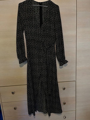 Long dress dark green with patterns, size XS-S, almost unworn