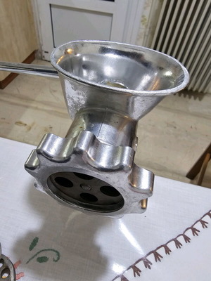 Manual meat grinder like new, vintage style