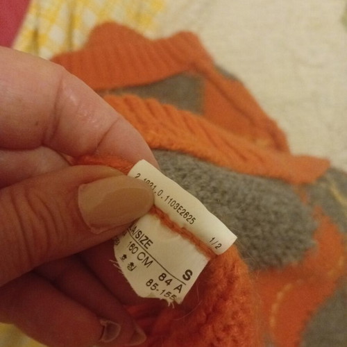 Benetton poncho sweater like new, short with short sleeves, orange