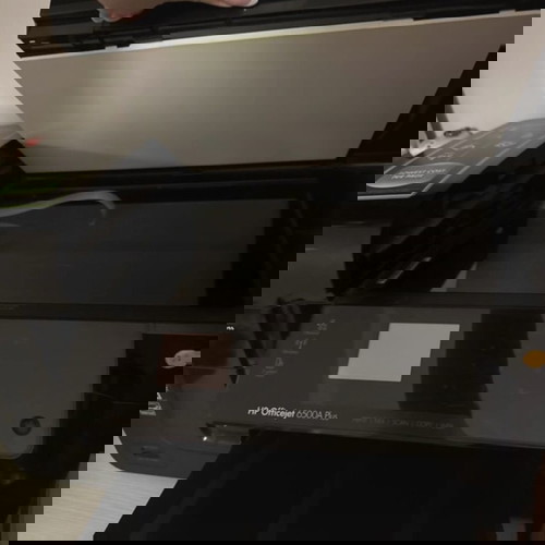 HP OfficeJet 6500A Plus E710n Всичко-в-едно мастиленоструен принтер