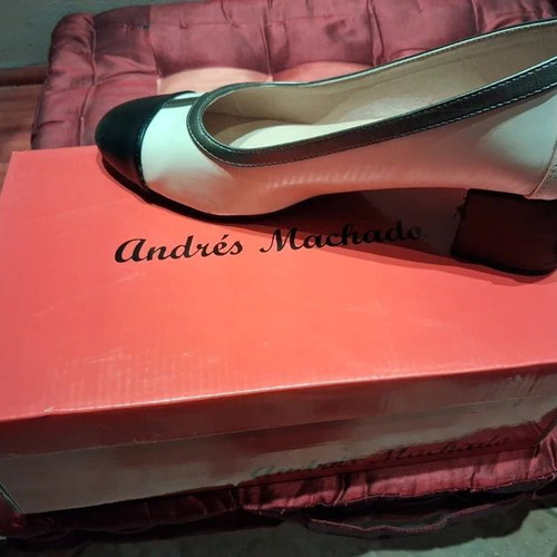 Andres Machado two-tone pumps with 6cm square heel like new, size 44