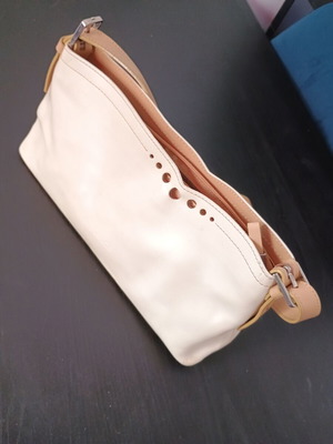 Vintage γυναικεία τσάντα Guy Laroche ώμου/χειρός μεταχειρισμένη, εκρού μοκα