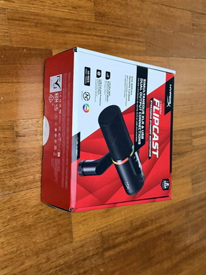 HyperX FlipCast Streaming XLR/USB dynamic microphone sealed