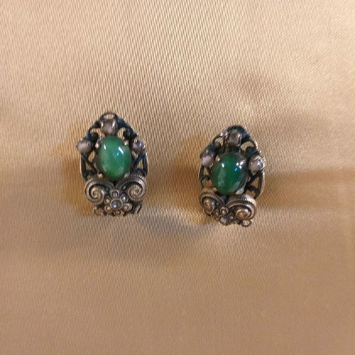 Vintage bronze earrings with green stone used
