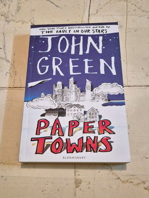 Book Paper Towns by John Green like new, Bloomsbury edition