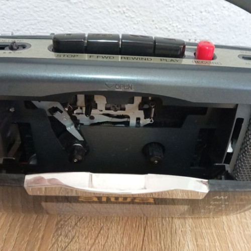 Aiwa CS P5 Portable 3 Band Radio Cassette Recorder used, not working, needs repair