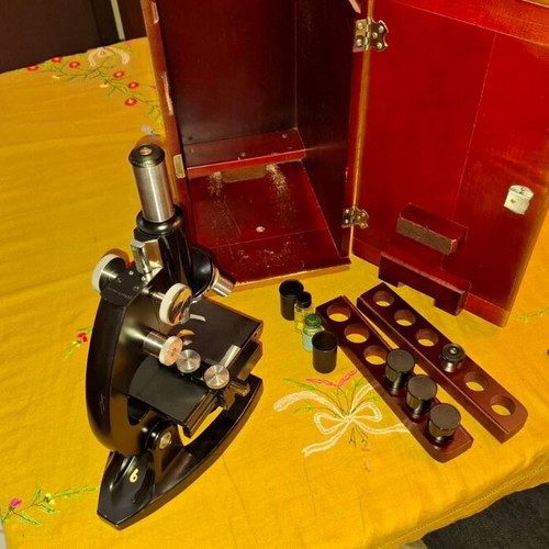 Bausch & Lomb AK7117 Collectible Microscope like new with original box