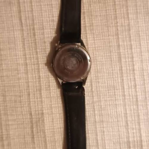 Q&Q vintage unisex watch, black and silver