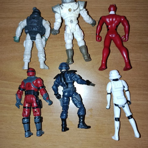 Lot of 6 figures 8 cm used, Bandai, Hasbro and Chap Mei