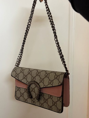 Crossbody bag like new, brown with chain