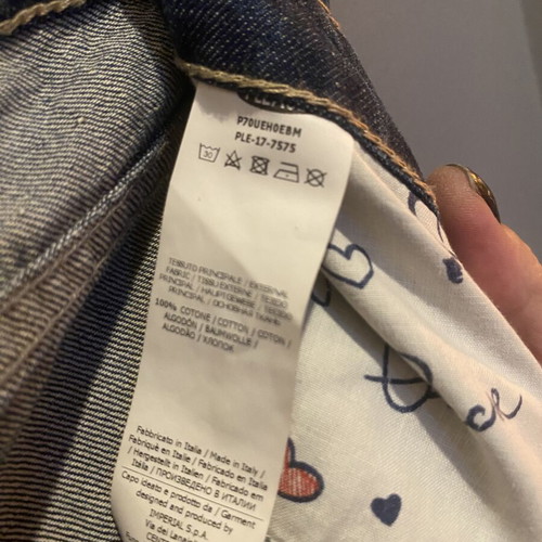 Please women's denim jeans Medium blue made in Italy like new