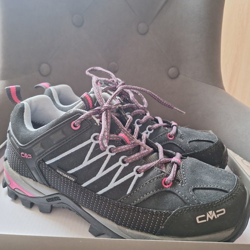 CMP waterproof hiking shoes like new, size 39