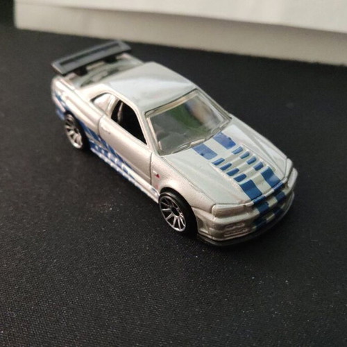 Hot Wheels Nissan Skyline GT-R R34 used