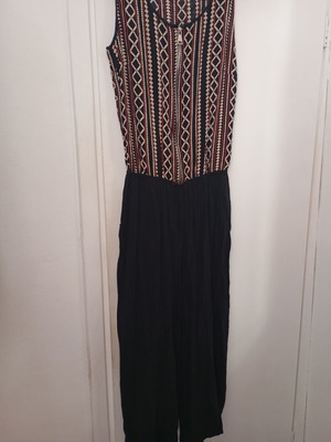 Women's summer jumpsuit black like new, fits M/L