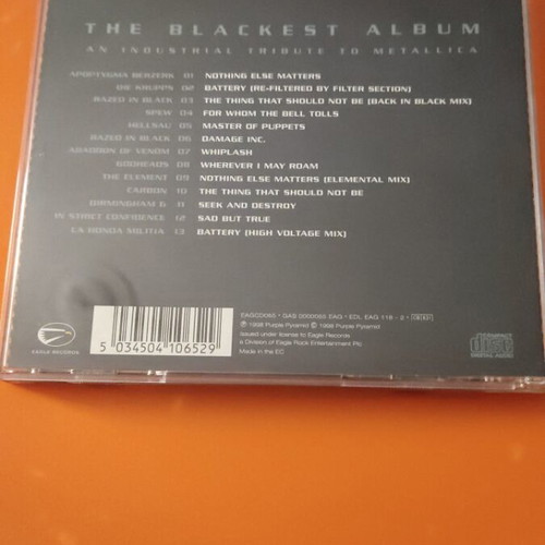 Metallica The Blackest Album CD like new, electronic