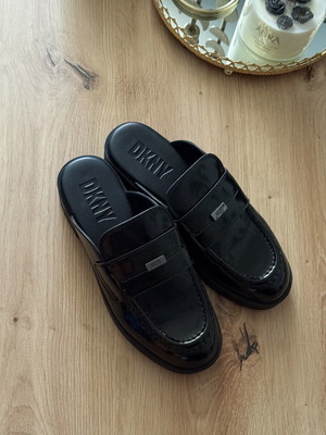 DKNY mules loafers size 36 like new black