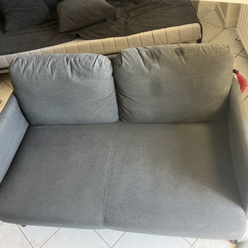 Two-seater sofa like new, gray color