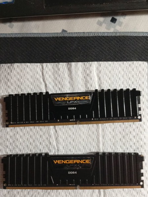 Corsair Vengeance LPX DDR4 16GB RAM used, 2x8GB modules 2400MHz