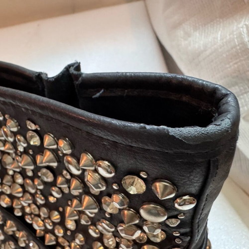 Black boots with studs size 39 used with minor wear