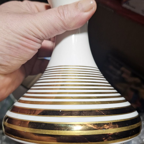 Weimar vase used with crack