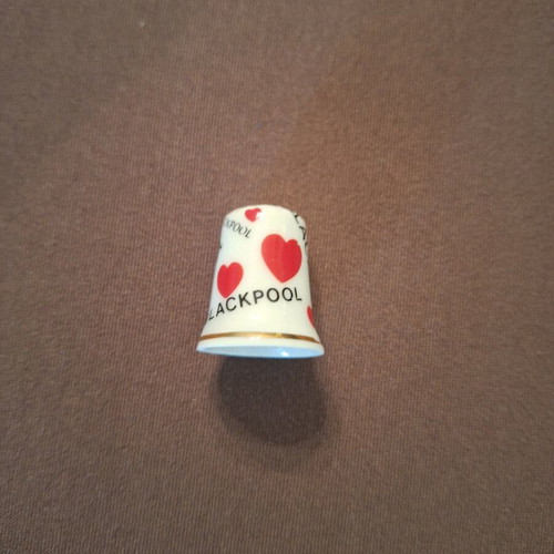 Porcelain thimble Blackpool like new
