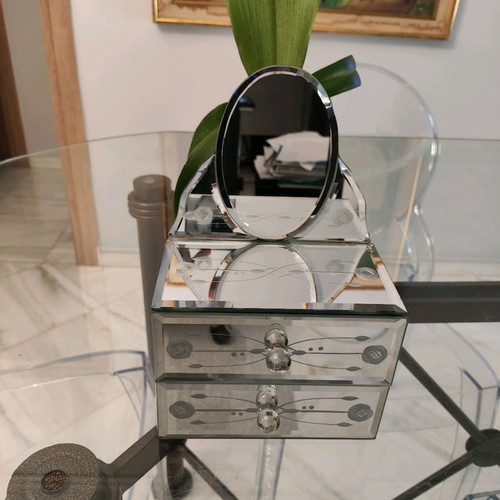 Mirror jewelry box used, wooden interior