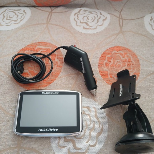 MLS Destinator Talk & Drive 43TSP GPS used, old maps, battery issue