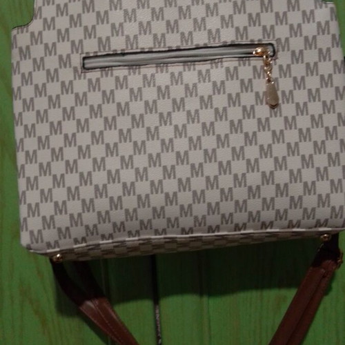 Women’s shoulder and hand bag new, beige, PU synthetic leather