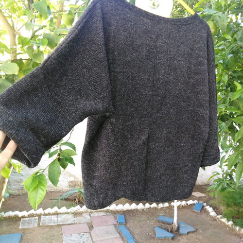 Women's sweaters used, pack of 4, size large