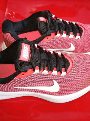 Nike trainers used, size 37.5, pink