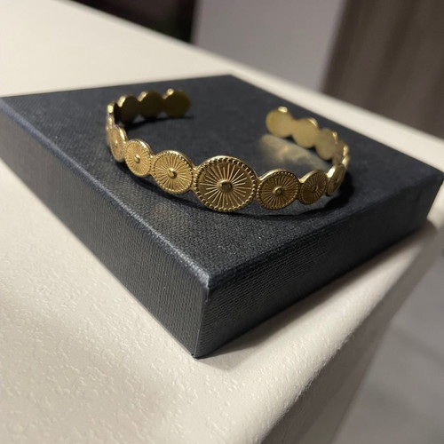 Steel bracelet used, purchased from Italy