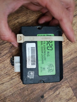 Central locking unit Fiat Ulysse M320