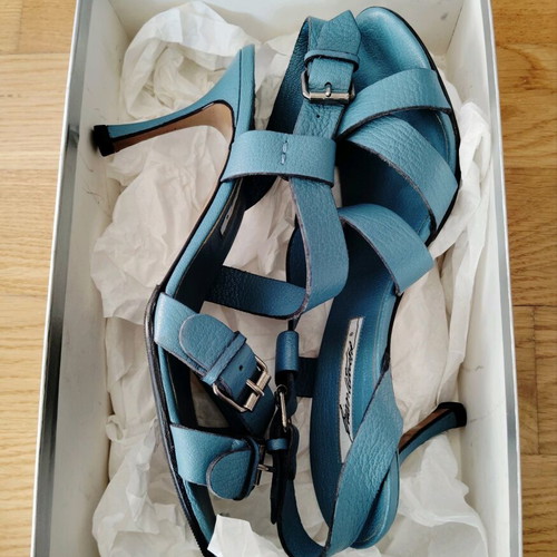 Δερμάτινα πέδιλα Brian Atwood μοντέλο Glenda σαν καινούργιο, μπλε