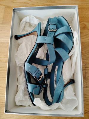 Δερμάτινα πέδιλα Brian Atwood μοντέλο Glenda σαν καινούργιο, μπλε