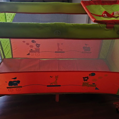 Bebe Stars playpen with changing table and carry bag