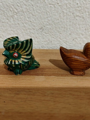 Wooden decorations used, pack