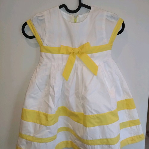 Le Baron summer dress for girl 6 years like new, white and yellow