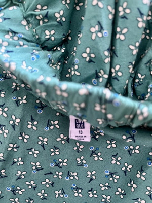 Uniqlo φούστα 13 ετών σαν καινούργια με τσέπες πράσινη