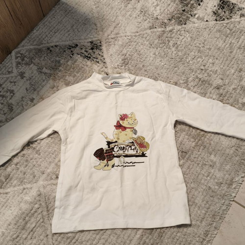 Girl's shirt used, size 2 years