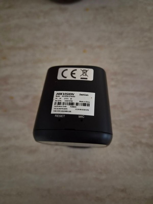Hikvision F6 Pro Car DVR Camera 1600P Wi-Fi GPS like new