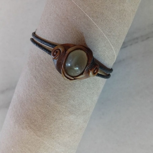 Boho jewelry set like new, brown beads and wood
