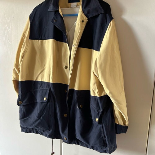 Branded women's outerwear like new, size M / 38 / 10