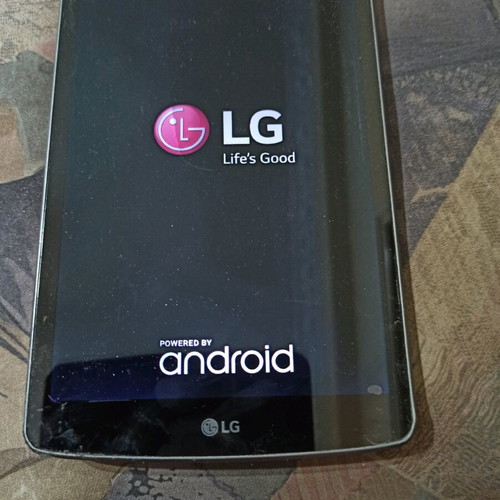 Lg tablet V495 used for parts with screen issue without charger