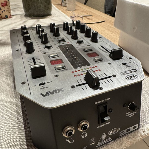 Behringer VMX 200 DJ Mixer new in box